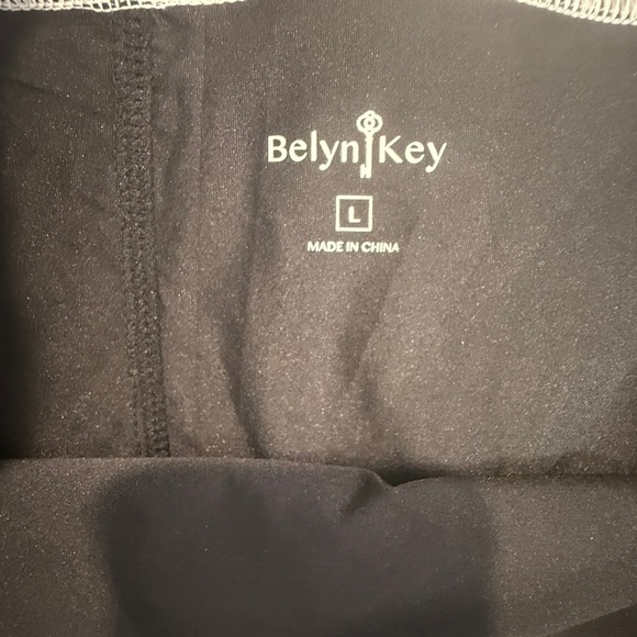 Belyn Key Women’s Golf Camouflage Top with Black Skirt - Picture 6 of 8